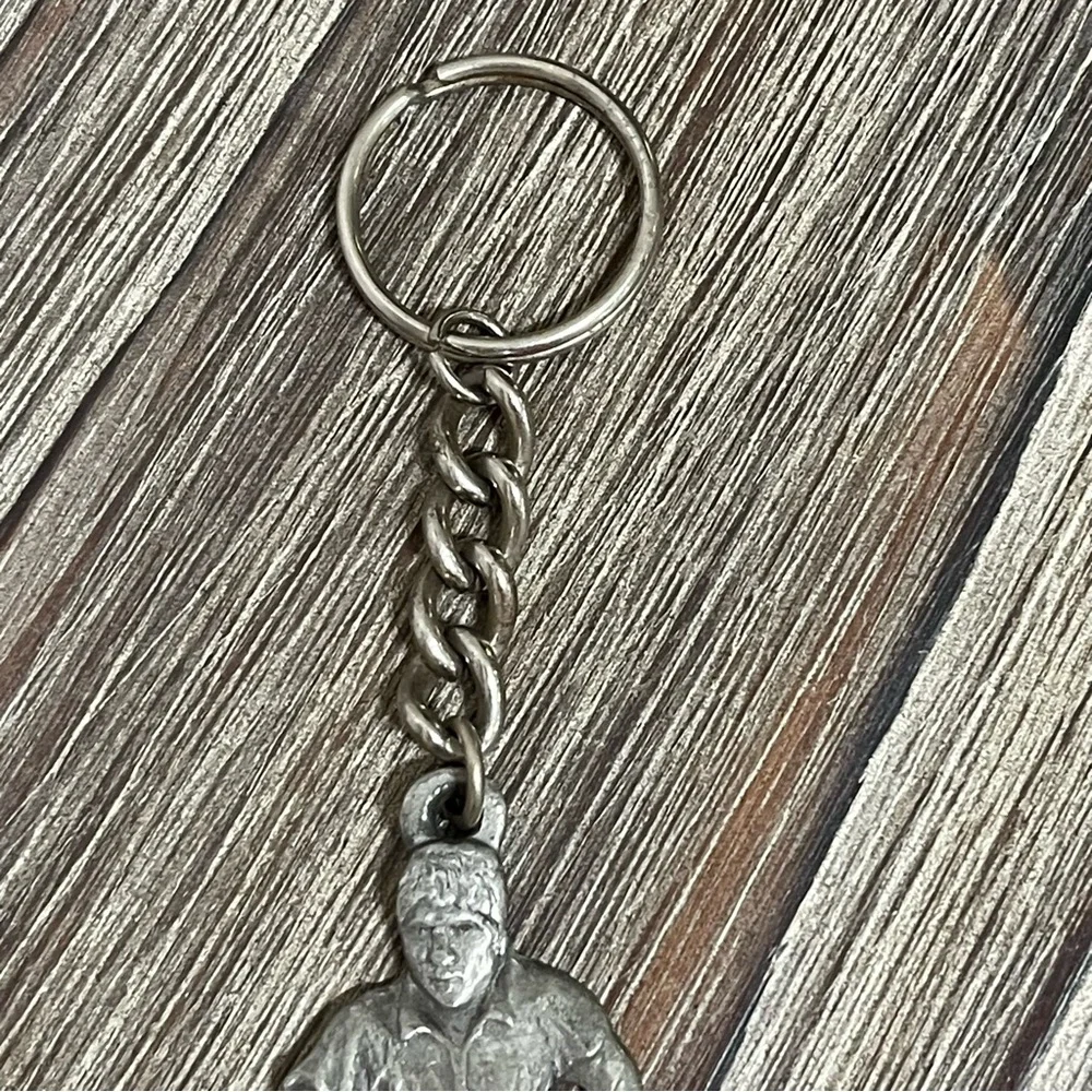 Vintage Radcliffe Pewter 1983 Tennis Male Player Keychain I Love Tennis P Davis